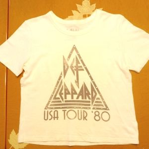 💥SALE💥 Vintage-Look Def Leppard Concert T-Shirt, Size XS, Band Tee